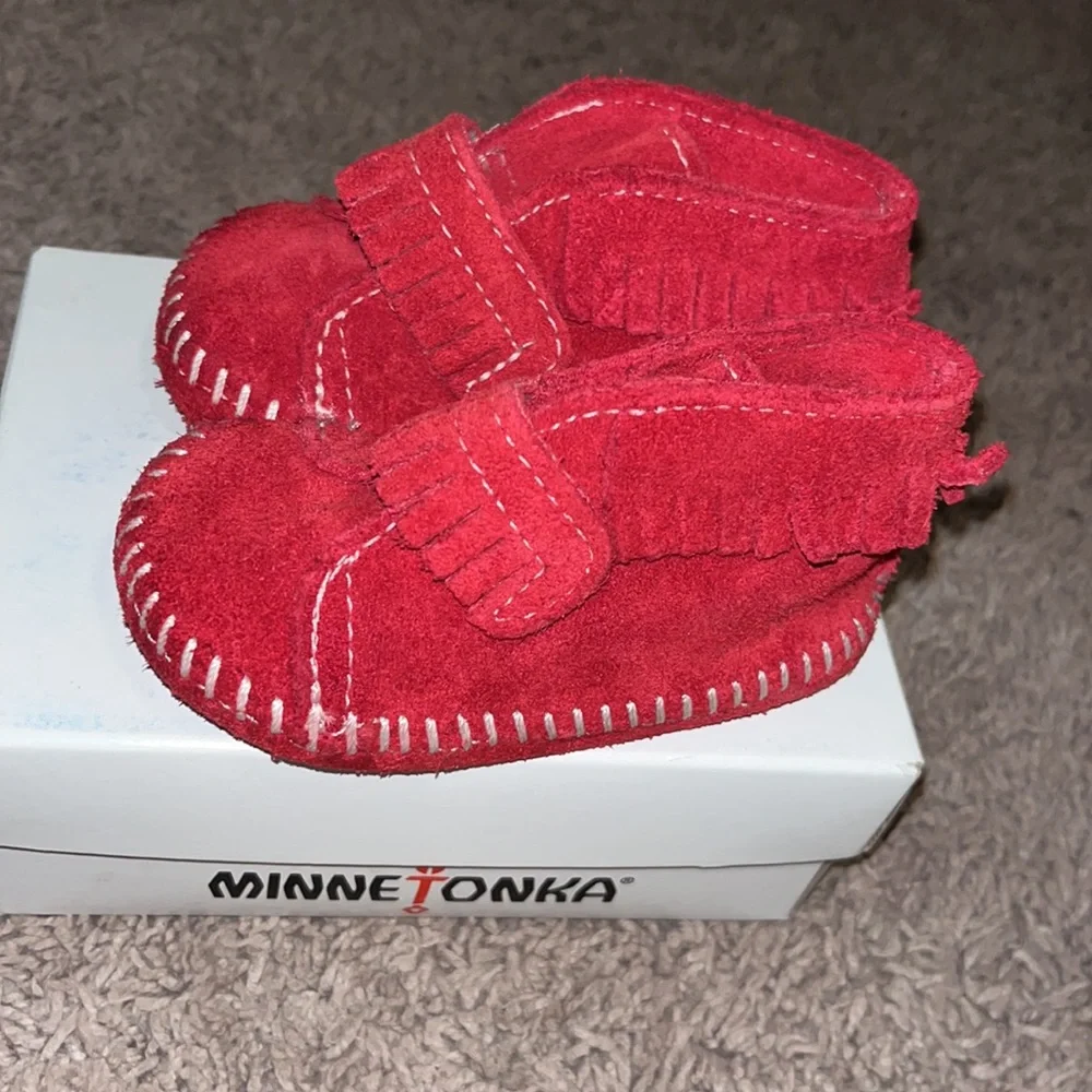 Minnetonka Velcro Front Strap Boot